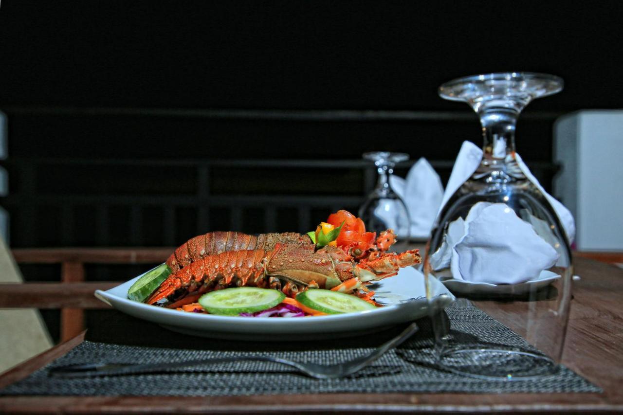 Asian Grand Hotel Negombo Dış mekan fotoğraf