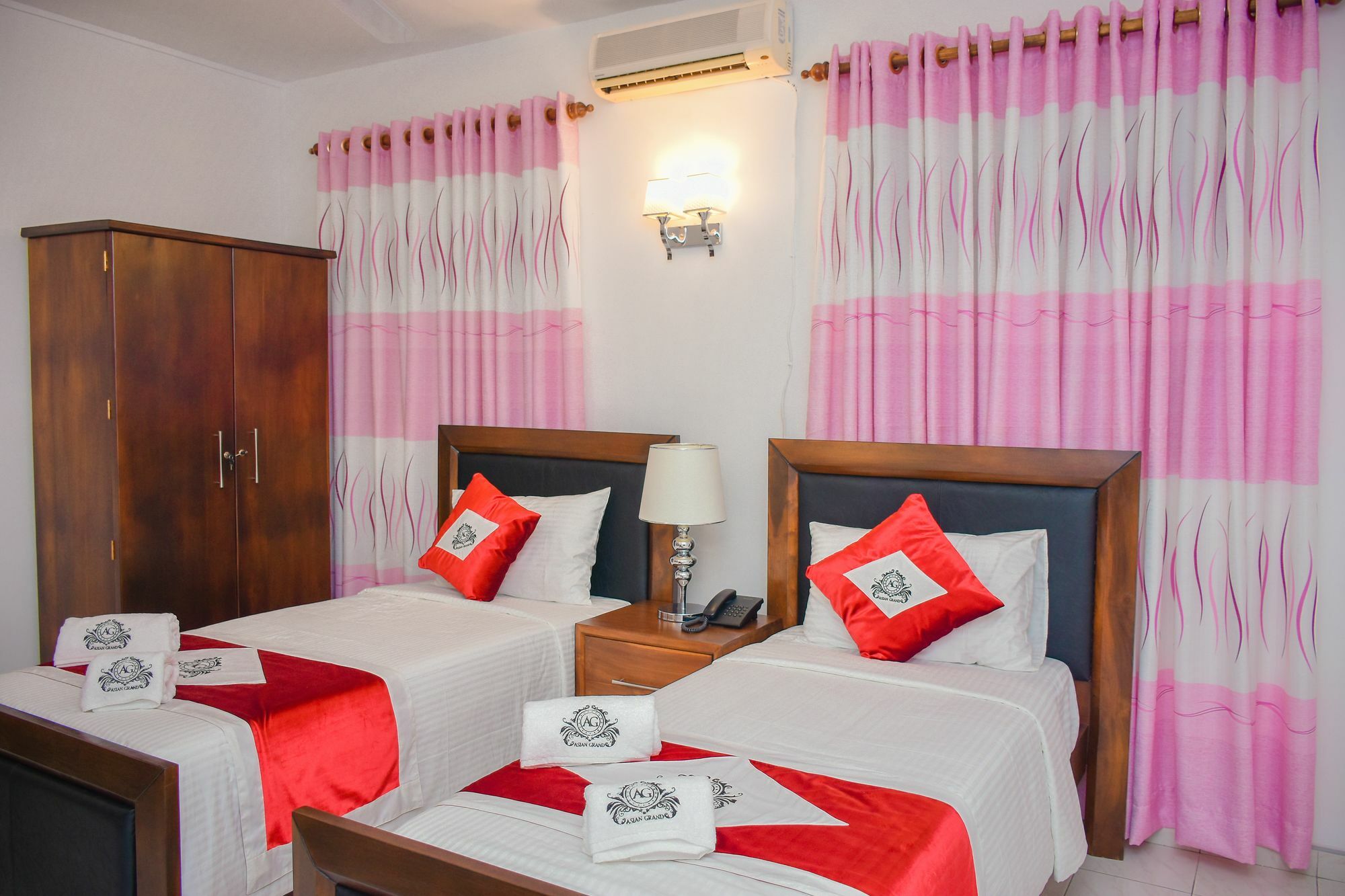 Asian Grand Hotel Negombo Dış mekan fotoğraf